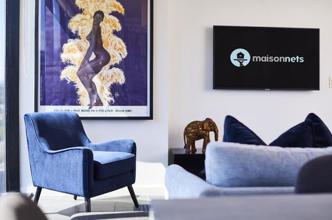 2 Bdrm 2 Bthrm Apt With Balcony Views Pool And Gym - Accommodation VIC 0