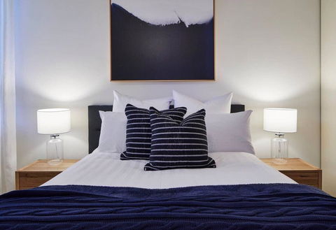 2 Bdrm South Yarra Apt With Balcony And Parking - Accommodation VIC 3