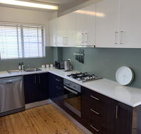 2 Bed Bar Beach Apartment - stroll to beach  cafes supermarket apartment 6 - Accommodation VIC