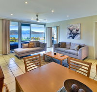 2 Bedroom Poinciana Lodge - Accommodation VIC