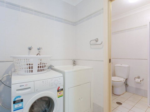 2/141A Soldiers Point Road - Large Waterfront Duplex Across From The Bowling Club - Accommodation VIC 3