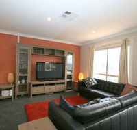 2/17 Jillamatong Street - Accommodation VIC