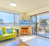 20 Kingsway 3 Bedroom Holiday Apartment - Accommodation VIC