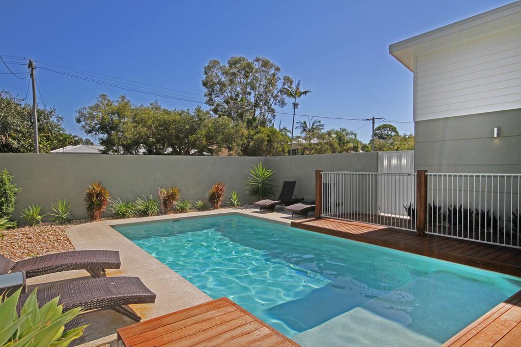 Coolum Beach QLD Accommodation VIC