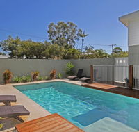 22 Sorrento Avenue Coolum Beach - Linen Supplied PET FRIENDLY - 500 BOND - Accommodation VIC