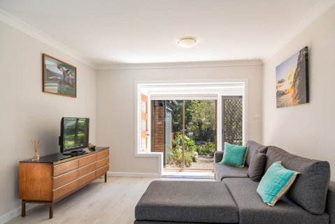 235 Mitchell Parade, Mollymook - Accommodation VIC 0