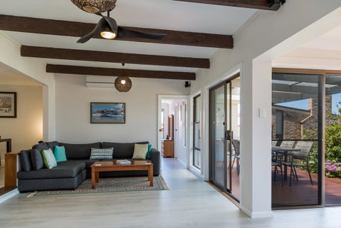 235 Mitchell Parade, Mollymook - Accommodation VIC 1