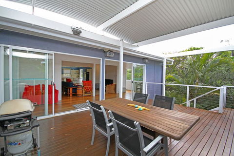 25 Goongilla Street, Yaroomba 500 BOND - Accommodation VIC 0