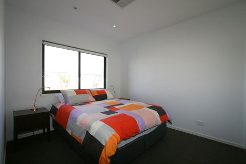 26 Twynam Street - Accommodation VIC 2