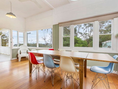 BEACHSIDE GETAWAY DROMANA - Accommodation VIC 1