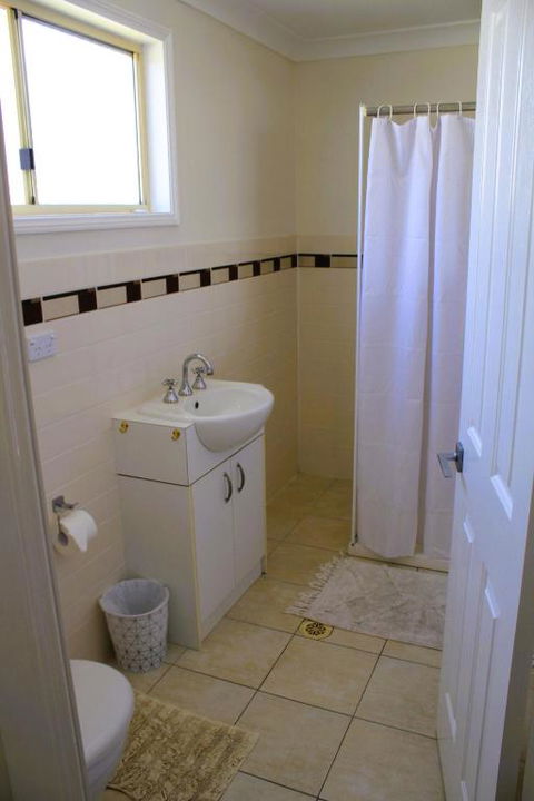 Browns Rocks Caravan Park - Accommodation VIC 4
