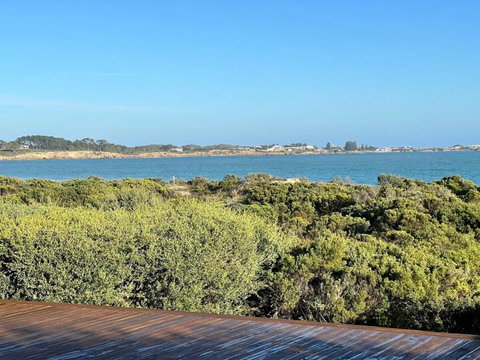 C4 Miles Beach Shack - Accommodation VIC 0