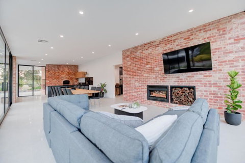 CASALE ESTATE - Accommodation VIC 1