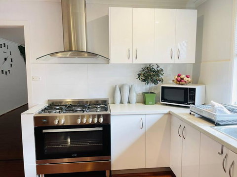 D130 The Link Fantasy Place - Accommodation VIC 4