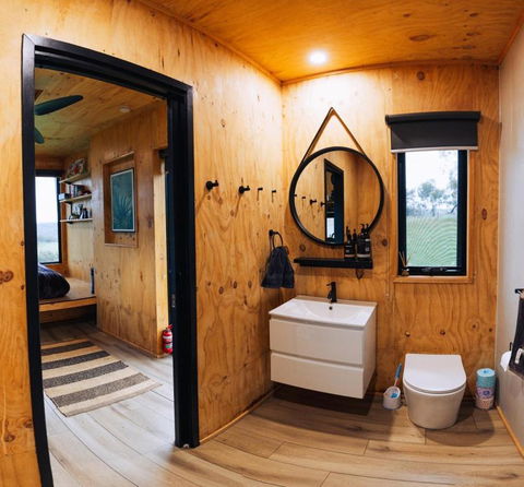 Daisy The Tiny Cabin In Toodyay - Accommodation VIC 1