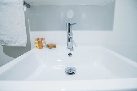 2bed2bath APT At Wolli Creek+P,  Close To Airport - Accommodation VIC 1