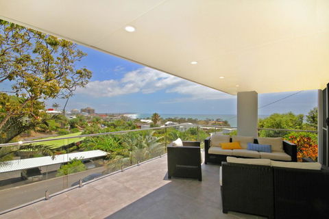 32 Barra Crescent, Coolum Beach. Bond 500, FOXTEL, WIFI, Linen Supplied - Accommodation VIC 0