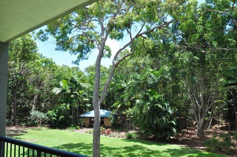 32/15 Rainbow Shores - Unit Overlooking Bushland With Shared Swimming Pool, Spa And Tennis Court - Accommodation VIC 1