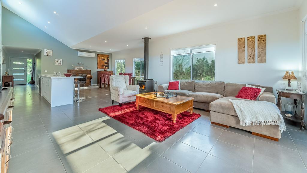 Smiths Beach VIC Accommodation VIC