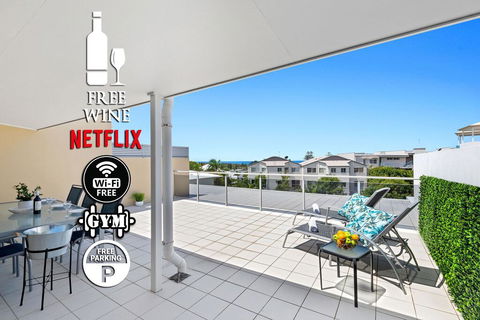 3BR Coolum Beach , Rooftop Terrace, Spa, Tennis, Pool - Accommodation VIC 0