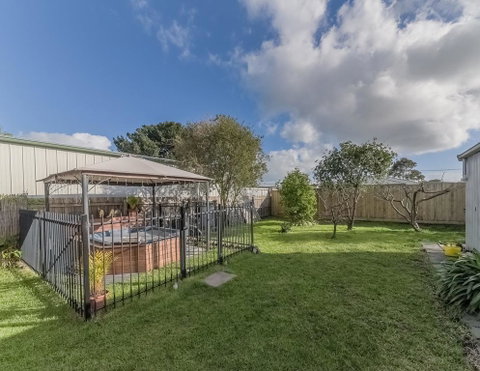 4 Lansell Road, Cowes - Accommodation VIC 1