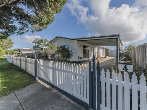 4 Lansell Road, Cowes - Accommodation VIC 0