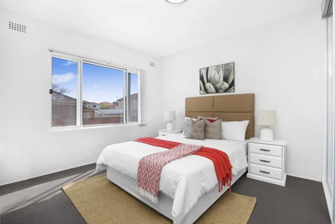 4 South Pacific 2 Bedrooms - Accommodation VIC 2