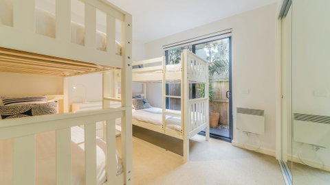 4/4 The Esplanade, Cowes - Cscape - Accommodation VIC 2