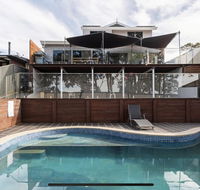 5 bedroom with POOL and Studio Vues Relaxantes - Accommodation VIC