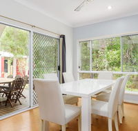 6 Ibis Court - Modern tropical family home with inground swimming pool  outdoor entertaining area - Accommodation VIC