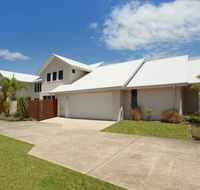 60 Beachway Parade Marcoola 500 BOND Linen supplied - Accommodation VIC