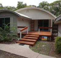 7 Belle Court - Rainbow Shores Huge Beach House Ducted Air Con Pets Welcome - Accommodation VIC