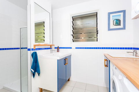 7 Naiad Court - Rainbow Shores, Perfect Beach House, Swimming Pool And Walk To Beach, Aircon, Wi-Fi - Accommodation VIC 3