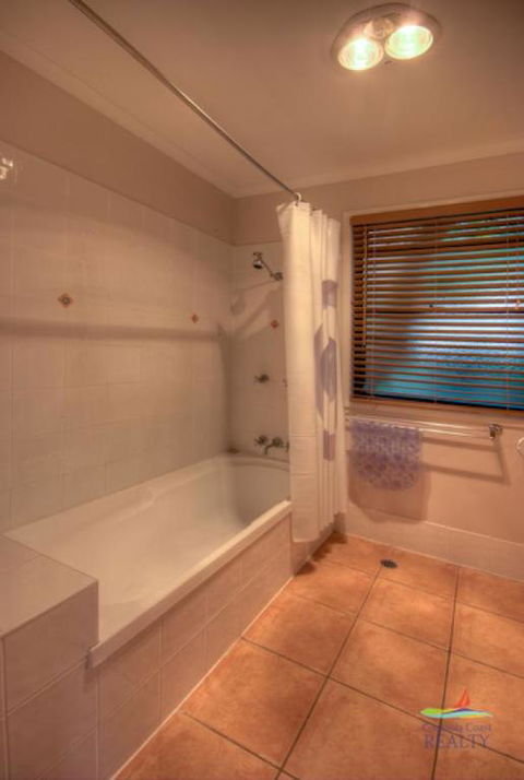 8 Orania Court - Rainbow Shores, Privacy, Peace And Quiet - Accommodation VIC 3