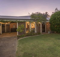 8A Sayers Street - Accommodation VIC