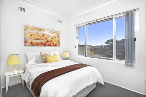 9 South Pacific 2 Bedrooms - Accommodation VIC 2