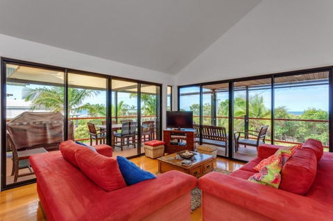 90 Cooloola Drive - Rainbow Beach, Luxury Beach House, Ocean Views - Accommodation VIC 1