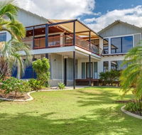 90 Cooloola Drive - Rainbow Beach Luxury Beach House Ocean Views - Accommodation VIC