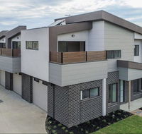 A brand new private townhouse - Accommodation VIC