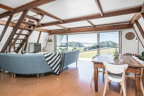 A Frame - Accommodation VIC 3