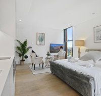 A Luxury home hidden in the Urban oasis - Accommodation VIC