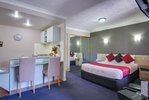 AAA Airport Albion Manor Apartments And Motel - Accommodation VIC 0