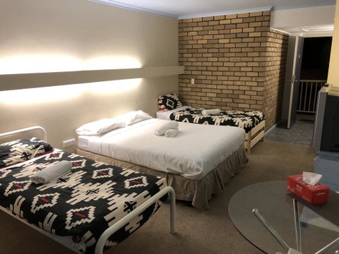 Abel Tasman Waterfront Motel - Accommodation VIC 1