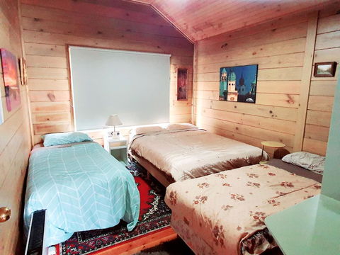 Abelia Cottages SPA LAKESIDE COTTAGE NO 1 - Accommodation VIC 1