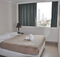 Accommodation Sydney City Centre - Hyde Park Plaza 3 bedroom 1 bathroom Apartment - Accommodation VIC