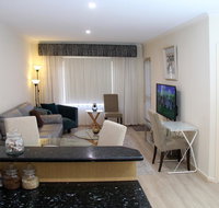 ADELAIDE CBD APARTMENT - 3BR 2BATH  CARPARK - Accommodation VIC