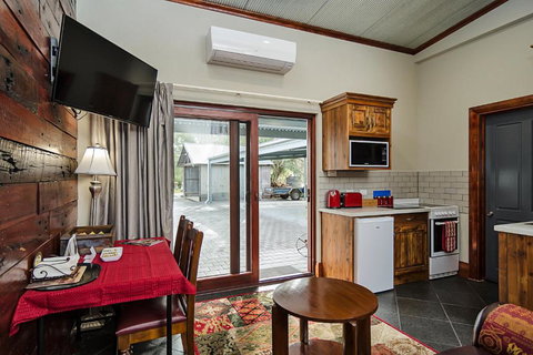 Eagle Foundry Bed & Breakfast - Accommodation VIC 3