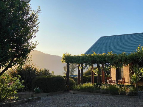 Earthen Home - Accommodation VIC 0