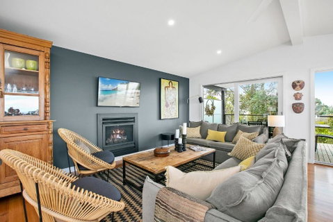 Evans Beach Retreat - Accommodation VIC 3