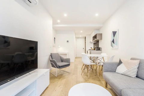 Executive Comfort Living Near La Trobe & RMIT Uni - Accommodation VIC 0